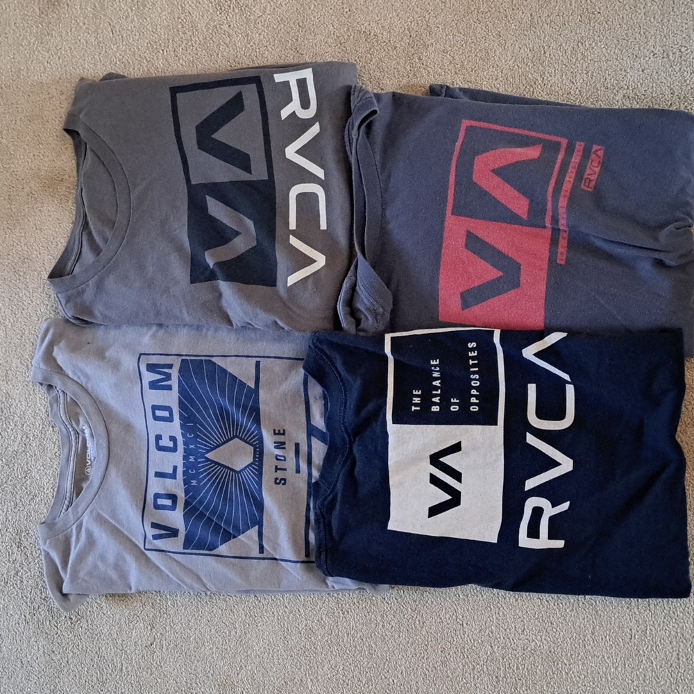 MEN'S TSHIRT LOT RvcA